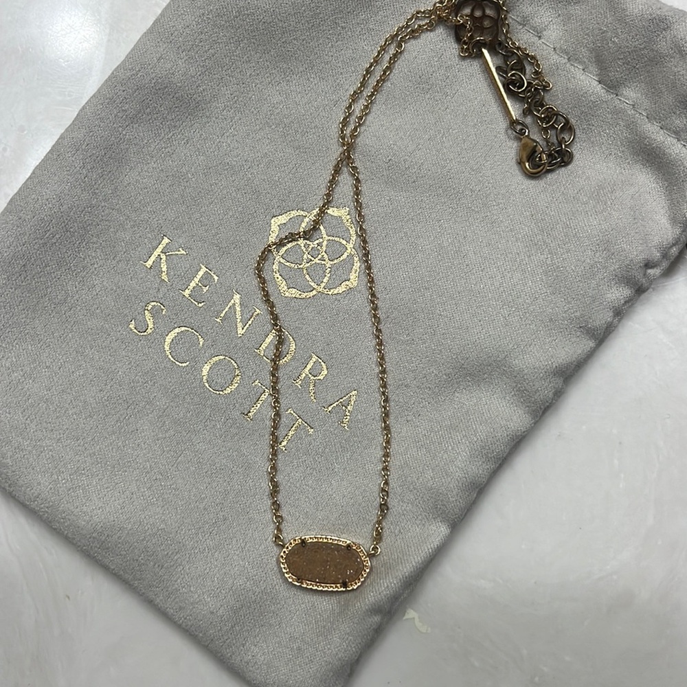 Kendra Scott Eliza dusty rose necklace